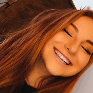 Meet your Posher, Elly